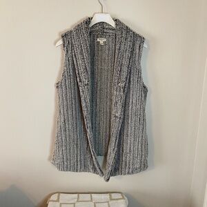 Dylan By True Grit Gray Faux Fur Vest Size Small